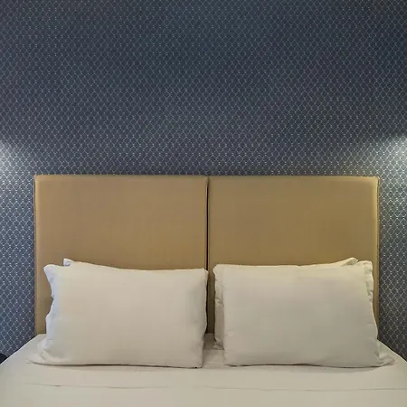 Essence Collection Hotel *