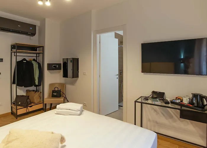 Essence Collection Hotel *