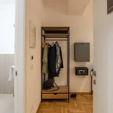 Hotel Essence Collection