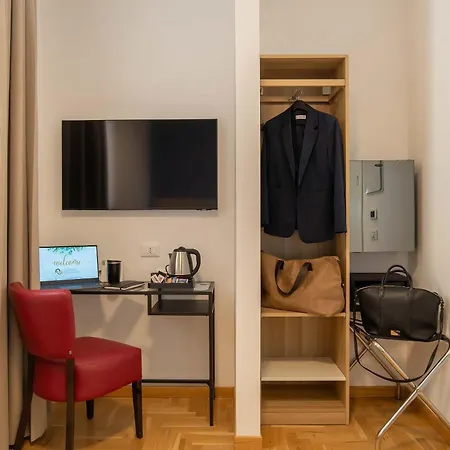 Hotel Essence Collection *