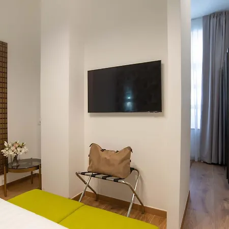 Essence Collection * Roma