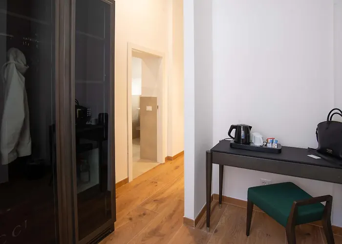 Essence Collection *